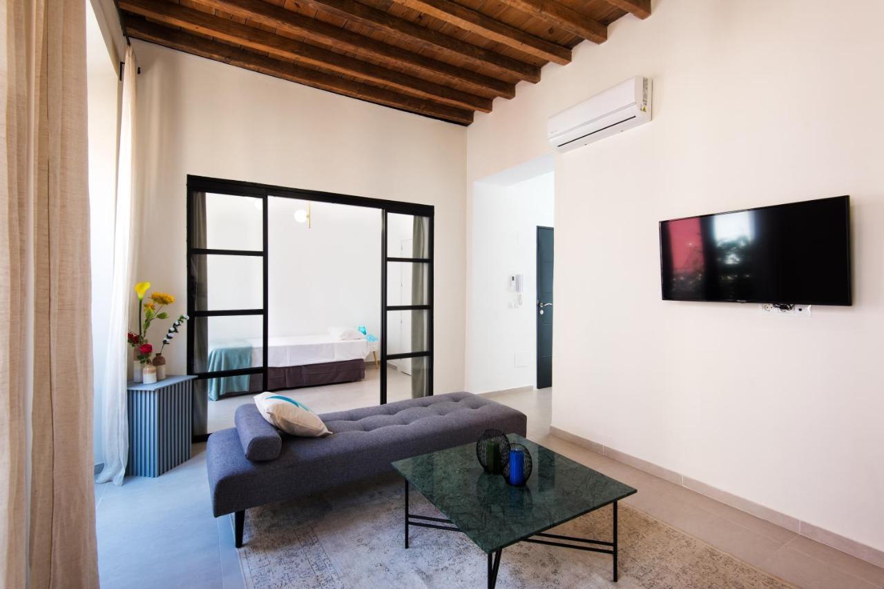 Malaga Tour Apartment- Elegance & Confort In The Historic Center Exterior foto